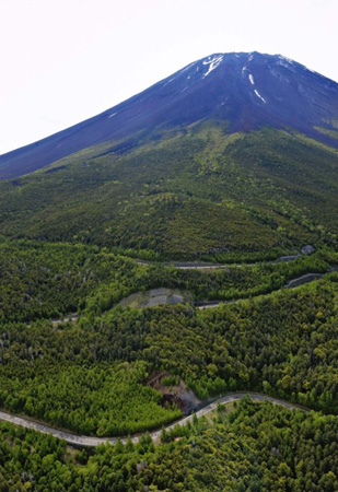 霊峰に鉄道 環境巡り賛否 富士山net ふじさんネット 富士山情報 まるごとおまかせ